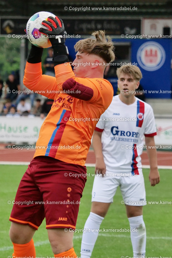 Fußball : Testspiel : SuS 09 Dinslaken - Schalke 04 U 19 am 25.07.2024 | Foto : Jochen Emde / www.kameradabei.de - Realisiert mit Pictrs.com