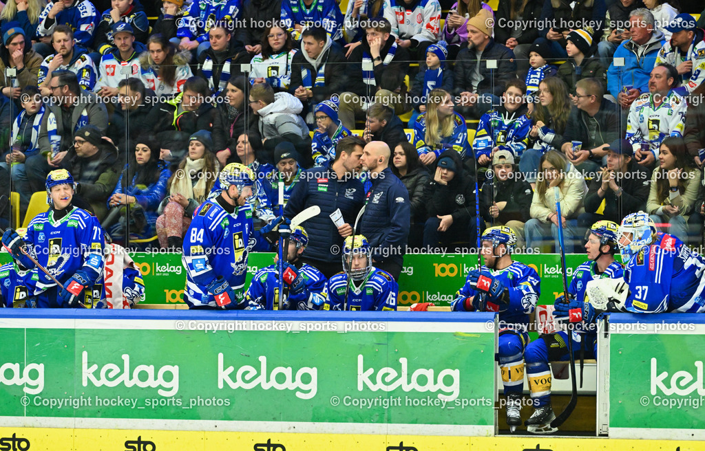 EC VSV vs. HC Bozen 16.2.2024 | EC VSV Spielerbank, Headcoach EC VSV Marcel Rodman, Tormancoach EC VSV Patrick Machreich, EC VSV vs. HC Bozen 16.2.2024, EC VSV vs. HC Bozen 16.2.2024 am 16.02.2024 in Villach (Stadthalle Villach), Austria, (Photo by Bernd Stefan)