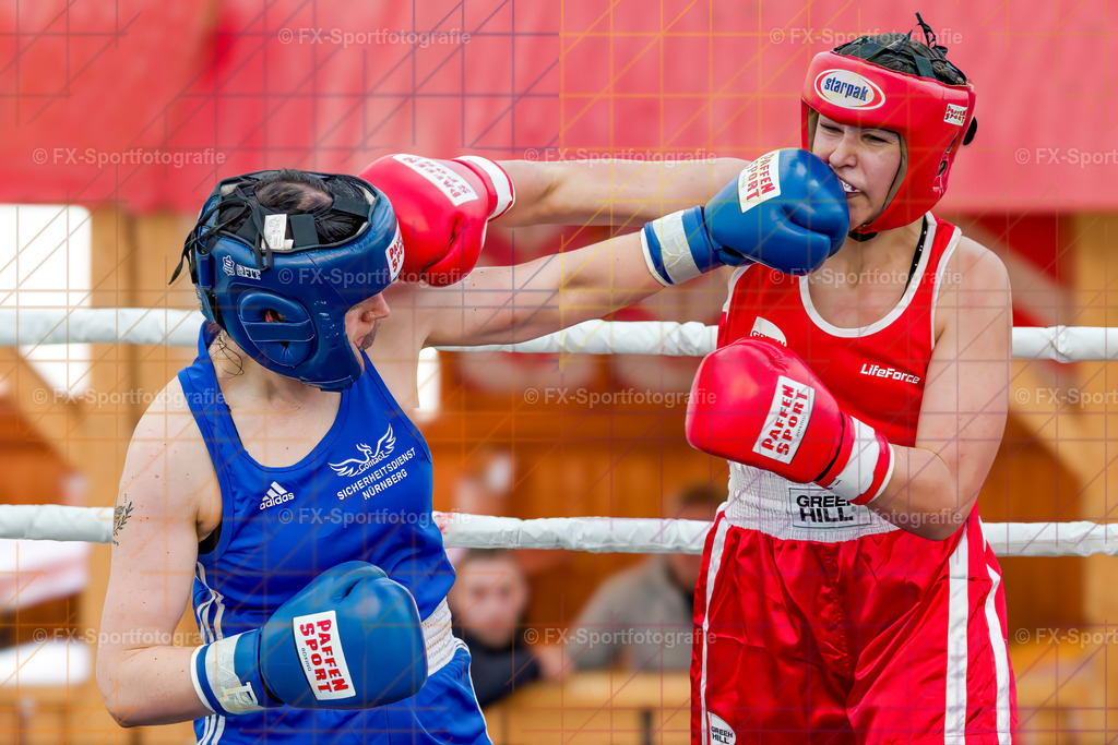 Boxkampf Frauen 18 | Sportfotos und Eventgalerien von FX-Sportfotografie: Fußball, Basketball, Futsal, American Football und weitere Sportarten ansehen und direkt bestellen. - Realisiert mit Pictrs.com