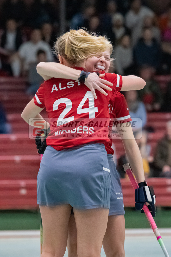 HK_20230128_103397 | 1. Bundesliga 1/4 Finale ( Damen ) Rot-Weiss Köln - Club an der Alster am 28.1.2023 Rot-Weiss Köln  , Köln , Emily Wolbers ( Club an der Alster #24 )