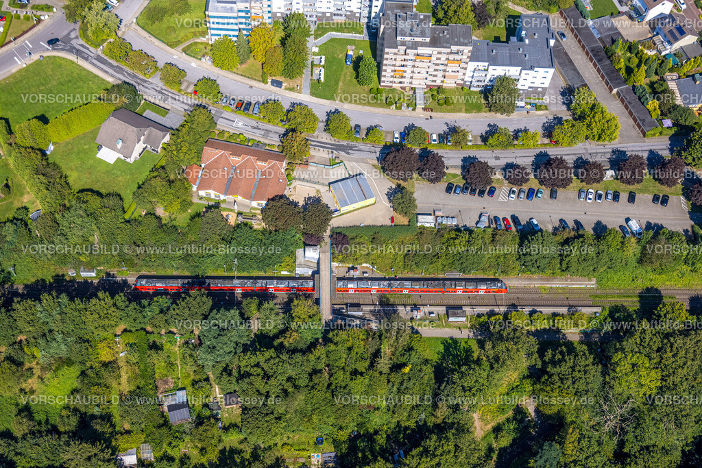 Gevelsberg240815640 | Luftbild, S-Bahn und Haltestelle Knapp und Fußgängerbrücke, Berge, Gevelsberg, Ruhrgebiet, Nordrhein-Westfalen, Deutschland