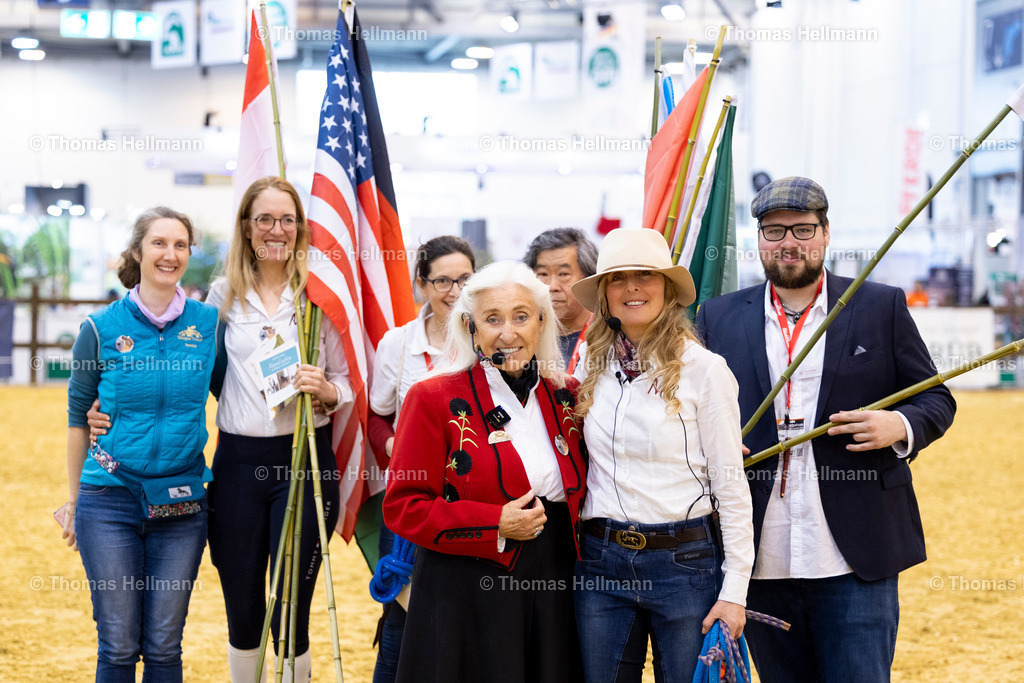 TH_Natural Classic_ Verlosung_ Linda Tellington-Jones_27374 | EQUITANA 2025 am 12.03.25 in Essen