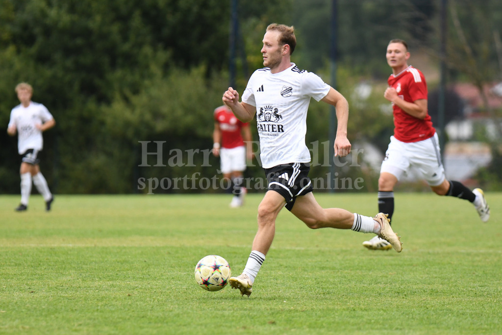 SpVgg Ruhmannsfelden : TSV Mauth | Korbinian Menacher  (SpVgg Ruhmannsfelden) - Realisiert mit Pictrs.com