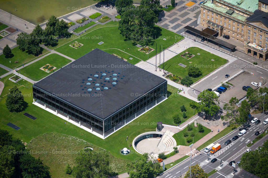 4046474 | STUTTGART 19.07.2021 Verwaltungsgebäude der staatlichen Behörde Landtag in Stuttgart im Bundesland Baden-Württemberg. Nur für redaktionelle Nutzung freigegeben ! // Administrative building of the State Authority Landtag in Stuttgart in the state Baden-Wuerttemberg. Editorial use only ! Foto: Gerhard Launer
