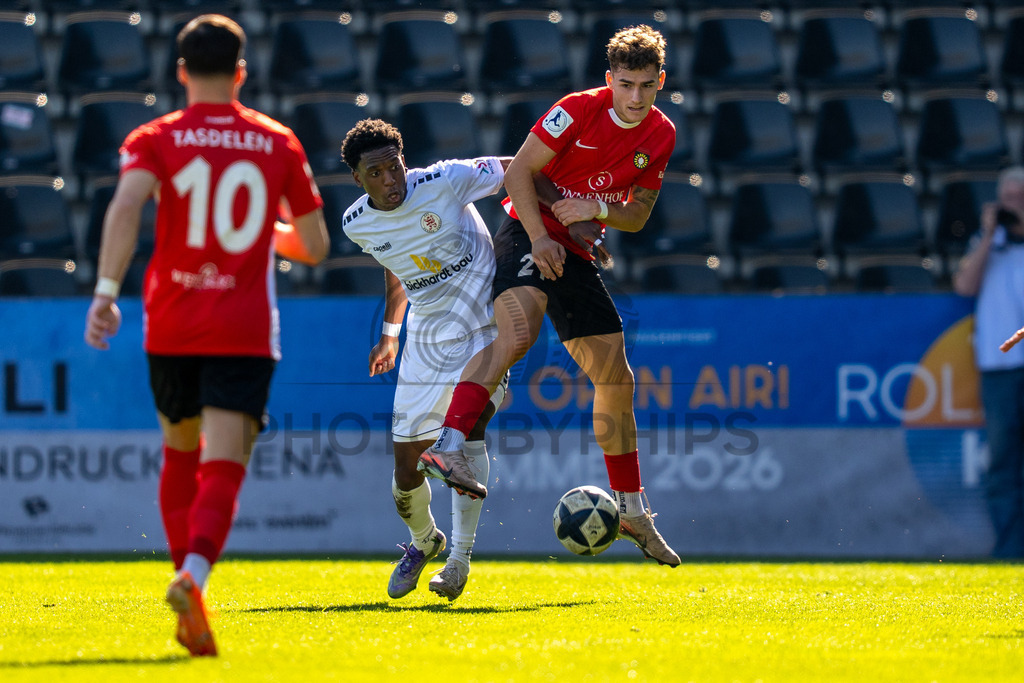 SG Sonnenhof Großaspach vs. KSV Hessen Kassel, Fussball, Regionalliga Südwest, 23. Spieltag, Saison 2025/2026, 07.03.2026 | Luca Damiano Molinari (SG Sonnenhof Großaspach, #21),SG Sonnenhof Großaspach vs. KSV Hessen Kassel, Fussball, Regionalliga Südwest, 23. Spieltag, Saison 2025/2026, 07.03.2026Foto: photosbyphips/Philip Ziegler