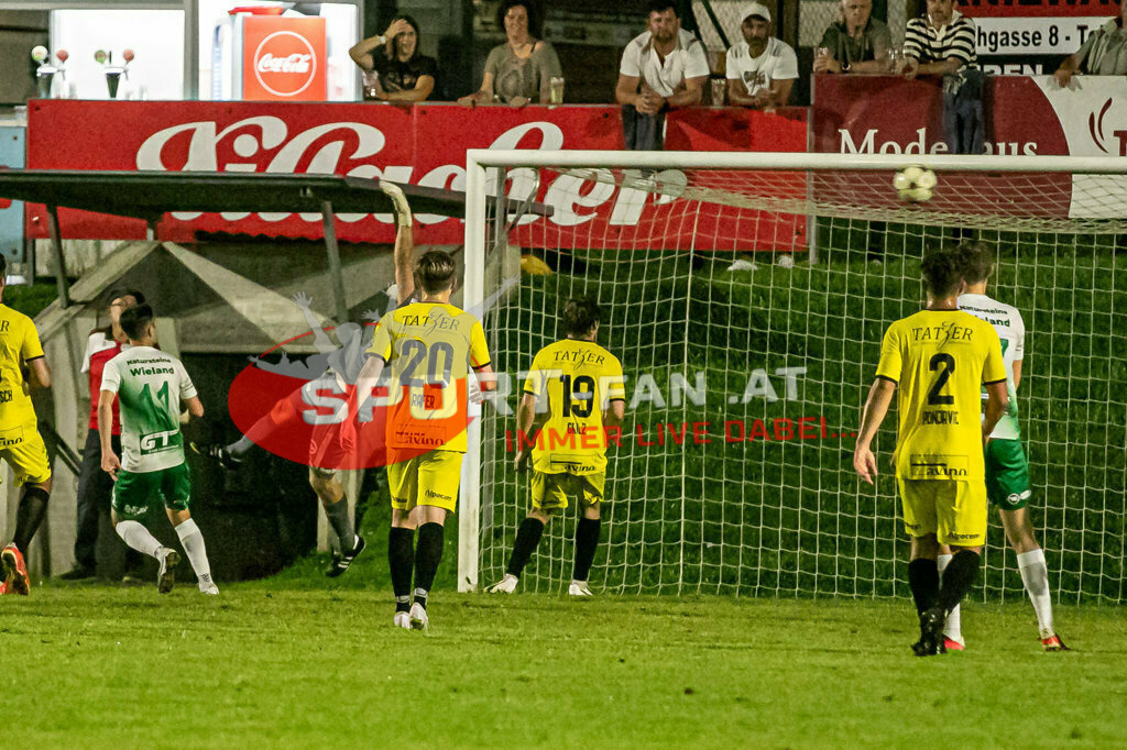 SV Feldkirchen - SC Launsdorf 2-1, Unterliga Ost | Daniel Grilz (SC Launsdorf #19) Kevin Bretis (SV Feldkirchen #11) Fabian Rafer (SC Launsdorf #20) Herbert Tammer (SC Launsdorf #1) Davor Ponjavic (SC Launsdorf #2) SV Feldkirchen - SC Launsdorf 2-1 am 23.08.2023 in Feldkirchen
(Modehaus NIMO Arena), Austria, (Photo by Ernst Krawagner sport-fan.at) - Realisiert mit Pictrs.com