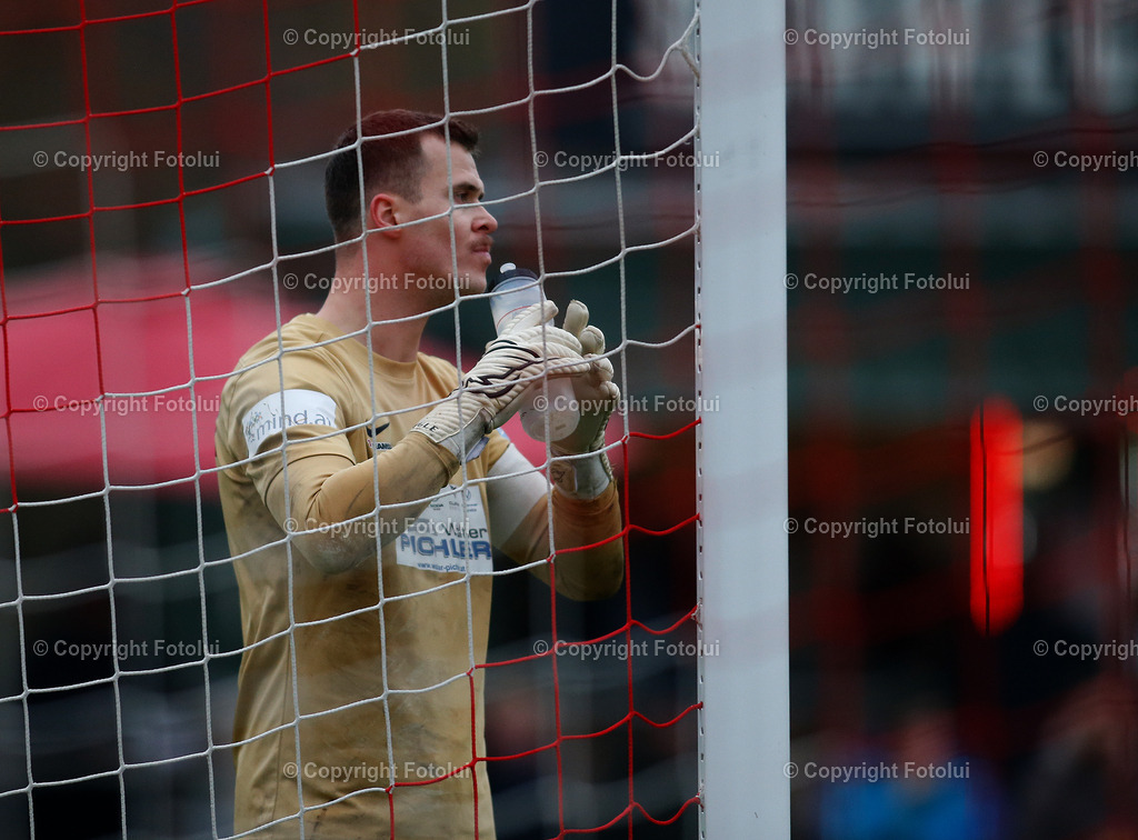 A_LUI_08112025_24 | SPORT FUSSBALL LT1 OOE LIGA ASKOE OEDT 1B-UNION ST.MARTIN/MUEHLKREIS 08.11.2025 IM BILD: RAPHAEL NEUMUELLER  (ST.MARTIN)FOTO:FOTLUI