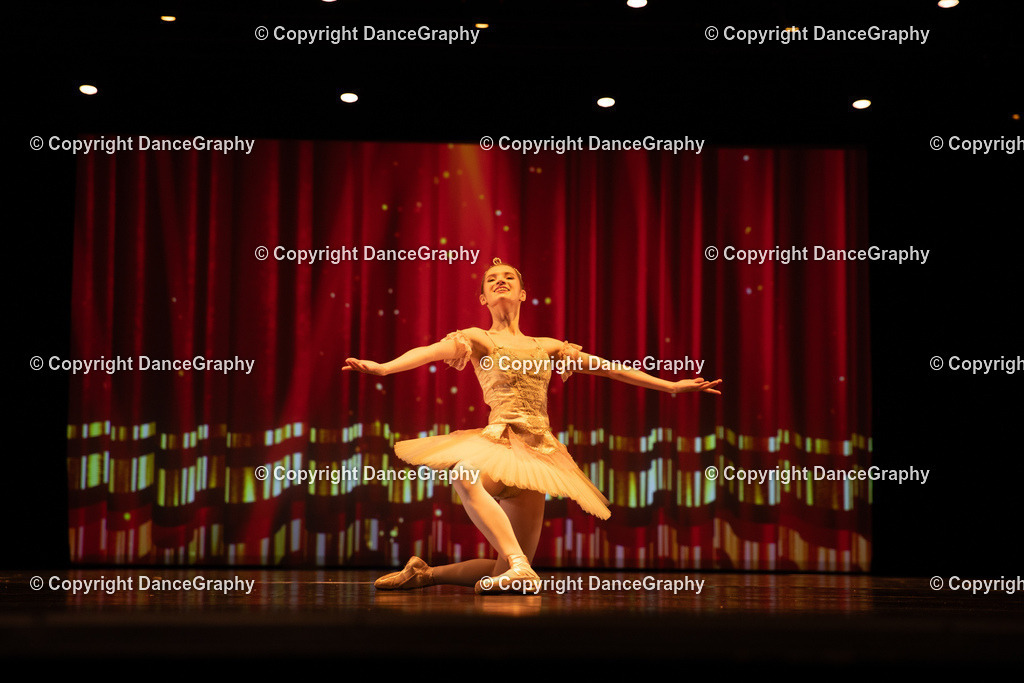 GPHY5818 | DanceGraphy - Realisiert mit Pictrs.com