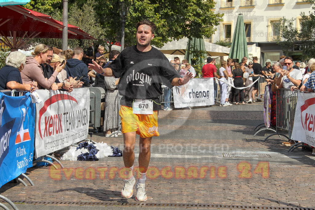 250824_1455_EV4_2375 | Sportfotografie im Rhein-Sieg Kreis, Köln, Bonn, NRW, Rheinland Pfalz, Hessen, etc. Unser Tätigkeitsfeld umfasst den Laufsport vom Volkslauf über den Marathon, Duathlon, Triathon bis zum Ultralauf wie Kölnpfad Ultra oder Schindertrail.