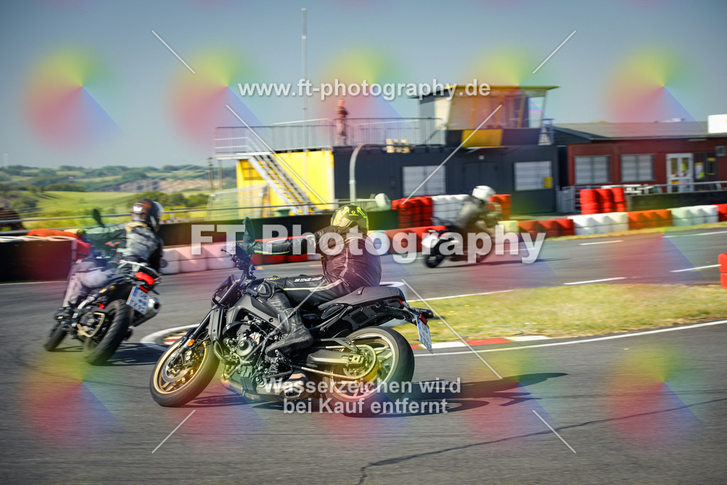 OBK_Mai_Volker_Adam-10394 | Hier findet Ihr Bilder von Touristenfahrten auf der Nürburgring Nordschleife oder von anderen Veranstaltungen die ich besucht habe. Viel Spass beim Durch Schauen 