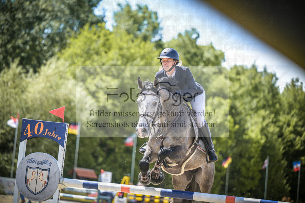 DOS_5596 | Entdecke hochwertige Reitturnierfotos von Foto Oger. Professionell, emotional und authentisch – jetzt Lieblingsmomente im Shop bestellen.Deutschlandweite Turnierfotografie. - Realisiert mit Pictrs.com