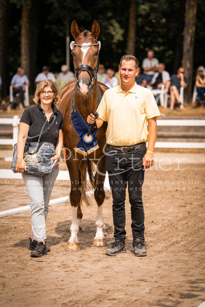 3.Fr00244 | Leoni Ertmer Photography - Realisiert mit Pictrs.com