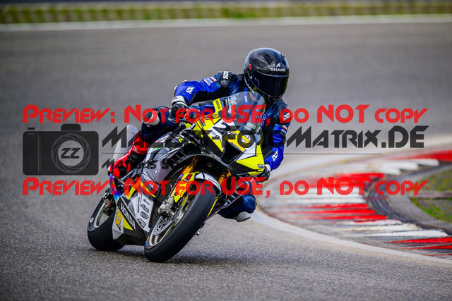 MaZZes_FotoMatrix_240910_6007705_5304 | GELB