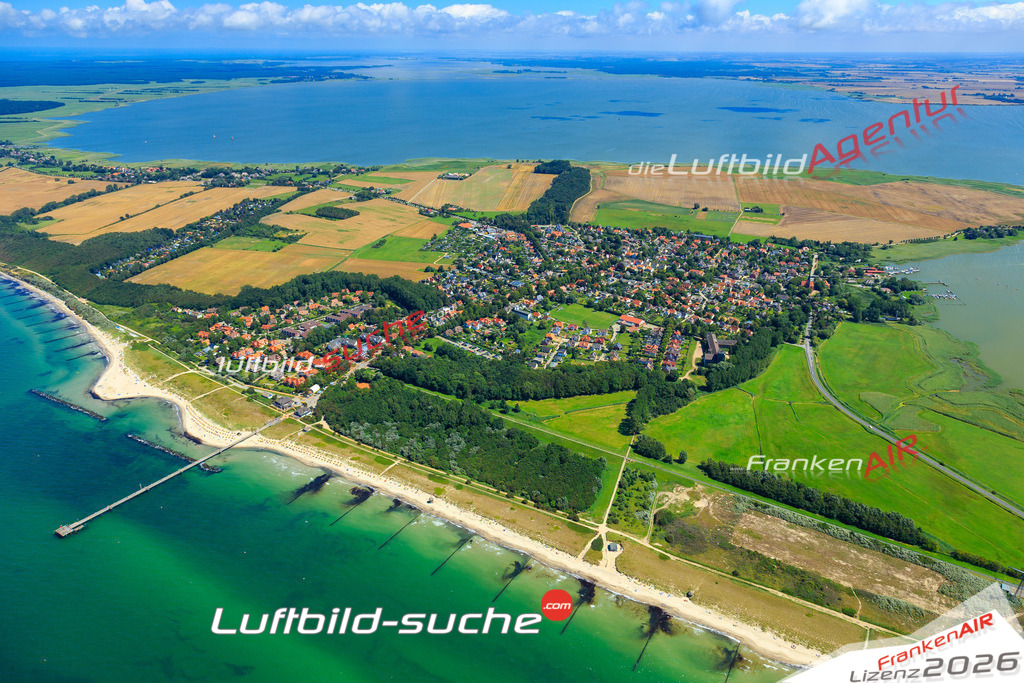 Die Luftaufnahme der Stadt Wustrow wurde vom UL-Flugzeug heraus erstellt ( keine Drohne )- hohe Auflösung für beste Qualität