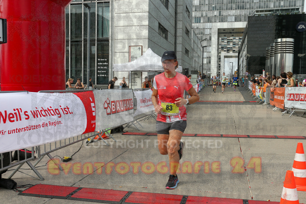 250920_1522_EX1_9122 | Sportfotografie im Rhein-Sieg Kreis, Köln, Bonn, NRW, Rheinland Pfalz, Hessen, etc. Unser Tätigkeitsfeld umfasst den Laufsport vom Volkslauf über den Marathon, Duathlon, Triathon bis zum Ultralauf wie Kölnpfad Ultra oder Schindertrail.