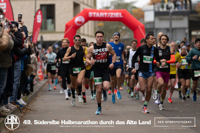 Süderelbe Halbmarathon 2025 I 09.11.2025 I Fotograf_DerSportfotograf.I 00308 | Der Sportfotograf. - Realisiert mit Pictrs.com