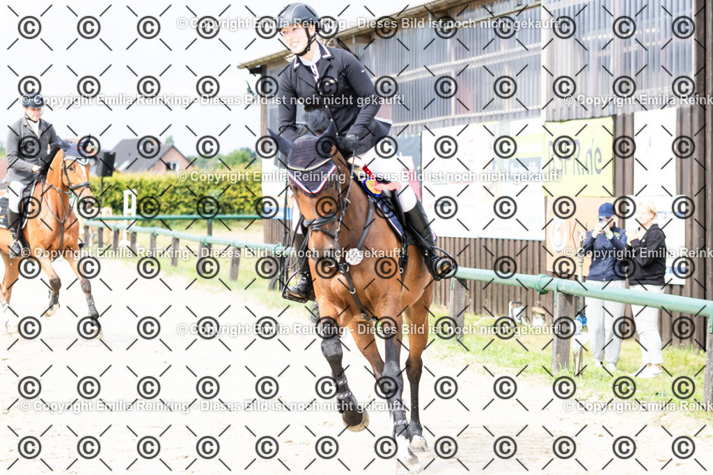 CL5A5700 | Emilia Reinking Fotografie - Realisiert mit Pictrs.com