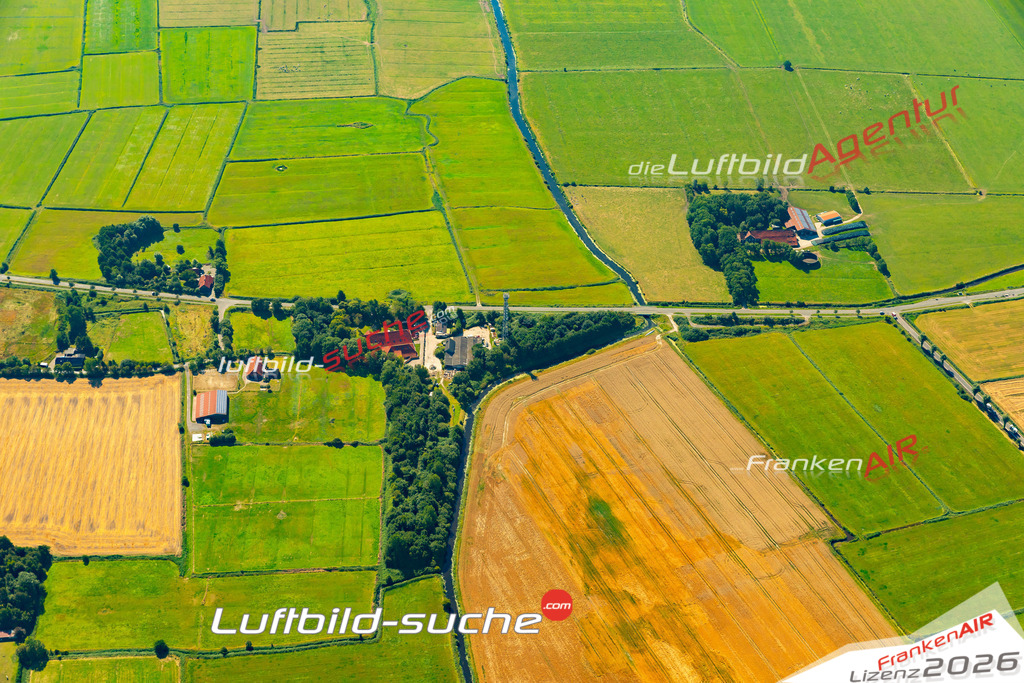 Aktuelles Luftbild von Alleestrasse Norden - Die Luftaufnahme wurde 2022 mittels UL-Flugzeug erstellt ( keine Drohne ) - hochauflösende Kamera-Systeme von  Canon -Beste Qualität - Für grossformatige Ausdrucke geeignet. Die Geschenkidee !