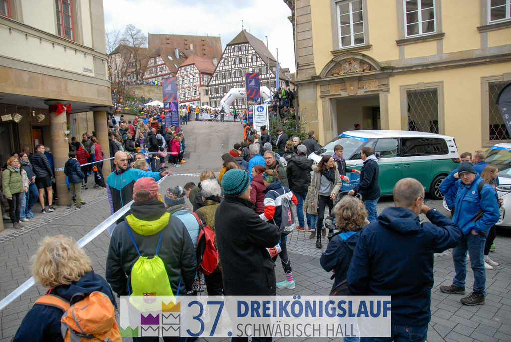 AOK JuniorCup 400m | 3Koenigslauf 2023 - Realisiert mit Pictrs.com