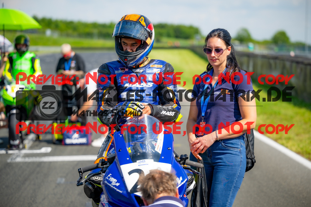 MaZZes_FotoMatrix_240601_6021986_3306 | SSP300