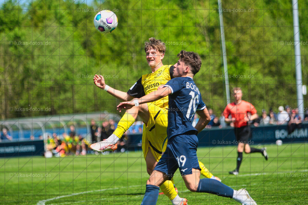 VfL Bochum U19 - Borussia Dortmund | Fotos vom DM-Achtelfinale der U19-Junioren des VfL Bochum gegen Borussia Dortmund.
 - Realisiert mit Pictrs.com