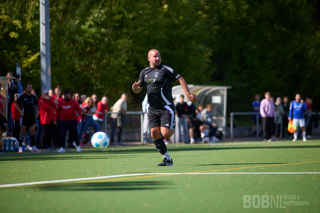 TSV Carlsberg | Eisenberg - 14.09.2025: TSV Carlsberg in Eisenberg (Waldstadion), Germany. Photo by: BobNL design &amp; photography - Realisiert mit Pictrs.com