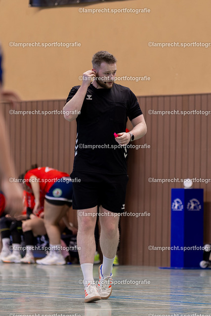 Handball I Damen I Saison 2025-2026 I Verbandsliga Süd I 15. Spieltag I HSG Kalkberg 06 - HSG Holsteinische Schweiz 093 | Schiedsrichter - Realisiert mit Pictrs.com