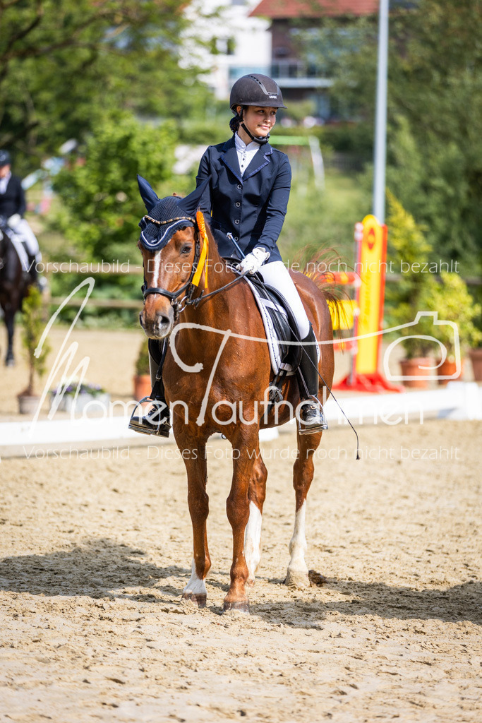 Donop24-A2-Dre-090 | MomenTaufnahmen Pferdesportfotos