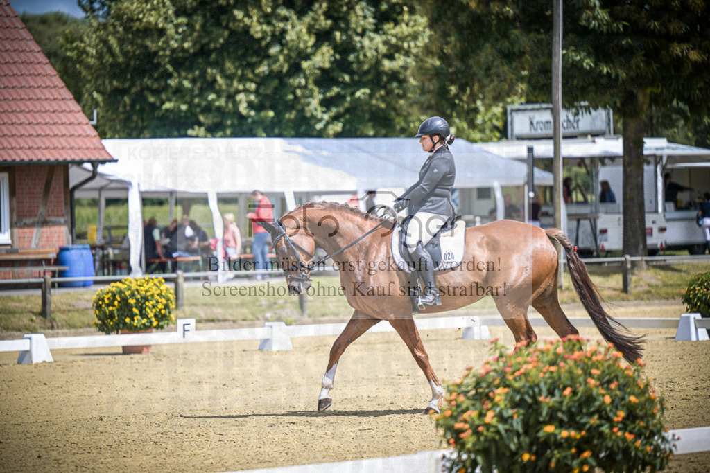 DOS_0485 | Entdecke hochwertige Reitturnierfotos von Foto Oger. Professionell, emotional und authentisch – jetzt Lieblingsmomente im Shop bestellen.Deutschlandweite Turnierfotografie. - Realisiert mit Pictrs.com