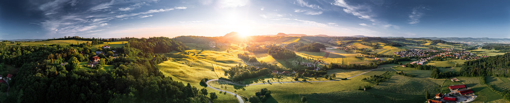 Blick übers Ottenbacher Tal | löwenblicke | shop