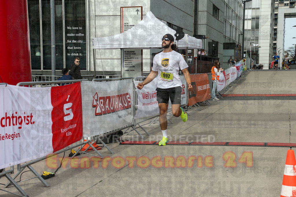 250920_1319_EX1_4006 | Sportfotografie im Rhein-Sieg Kreis, Köln, Bonn, NRW, Rheinland Pfalz, Hessen, etc. Unser Tätigkeitsfeld umfasst den Laufsport vom Volkslauf über den Marathon, Duathlon, Triathon bis zum Ultralauf wie Kölnpfad Ultra oder Schindertrail.