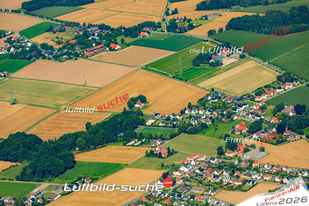 Luftaufnahme Herringhausen Hiddenhausen - Die Luftaufnahme wurde 2025 vom UL-Flugzeug heraus erstellt ( ohne Drohne ) - Hochauflösende Luftaufnahme - für professionelle Ausdrucke geeignet. Die Geschenkidee !Mit Lizenz und Bildrechte bestellbar