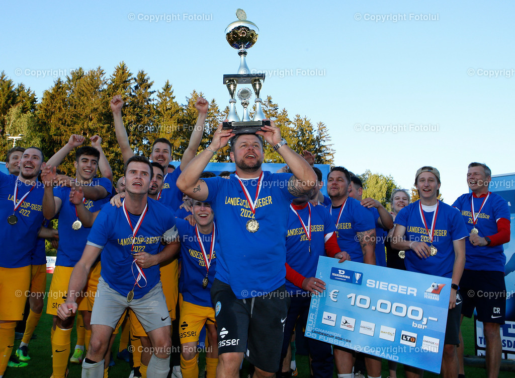 A_LUI-260522_37 | SPORT,FUSSBALL TRANSDANUBIA CUP FINALE 26.05.2022 ST.MARTIN/MK.-ASKOE OEDT IM BILD: DIE SIEGER ST.MARTIN FOTO:FOTOLUI/OOEFV