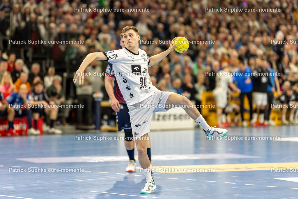 Handball I Herren I Daikin HBL I Saison 2024-2025 I 23. Spieltag I SG Flensburg-Handewitt - THW Kiel | Handball: Bundesliga, SG Flensburg-Handewitt - THW Kiel, 23. Spieltag, GP JOULE ArenaBence Imre (91, THW Kiel) 7-Meter