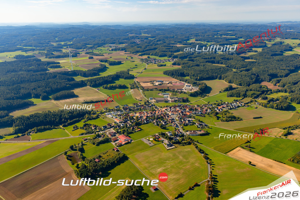 Schöne Luftaufnahme Weidensees Betzenstein - Die Luftaufnahme wurde 2025 vom Flugzeug heraus erstellt ( keine Drohne ) - Hochauflösende Luftaufnahme - für professionelle Ausdrucke geeignet. Die Geschenkidee !Mit Lizenz und Bildrechte bestellbar