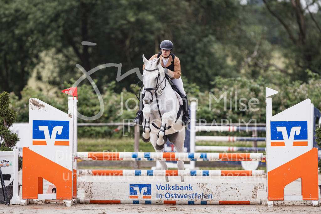 250627_PfSpTa_Stil-A1-118 | Deine schönsten Turniermomente als professionelle Fotos! Entdecke hochwertige Pferdesport-Fotografie im Online-Shop. Jetzt Fotos finden & bestellen!