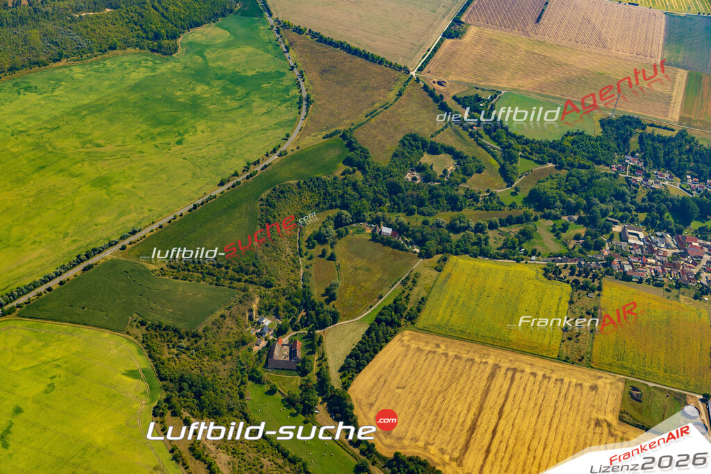 Klassische Luftaufnahme ohne Drohne zeigt:Esperstedt bei Obhausen - Die Luftbildaufnahme wurde 2025 vom UL-Flugzeug heraus erstellt ( keine Drohnenaufnahme ) - Hochauflösende Luftaufnahme -Nicht vergleichbar mit Google Maps oder Satelittenbilder- Die Geschenkidee !Mit Lizenz und Bildrechte bestellbar