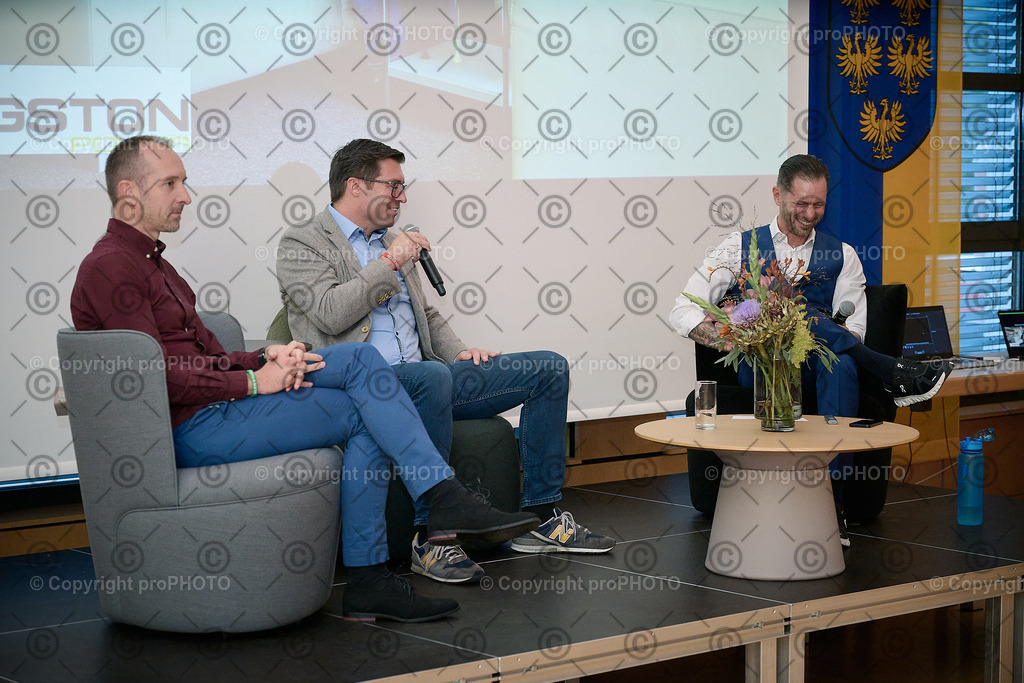 384_202509_EmployerBranding_NZ9_1979 | proPHOTO - Realisiert mit Pictrs.com