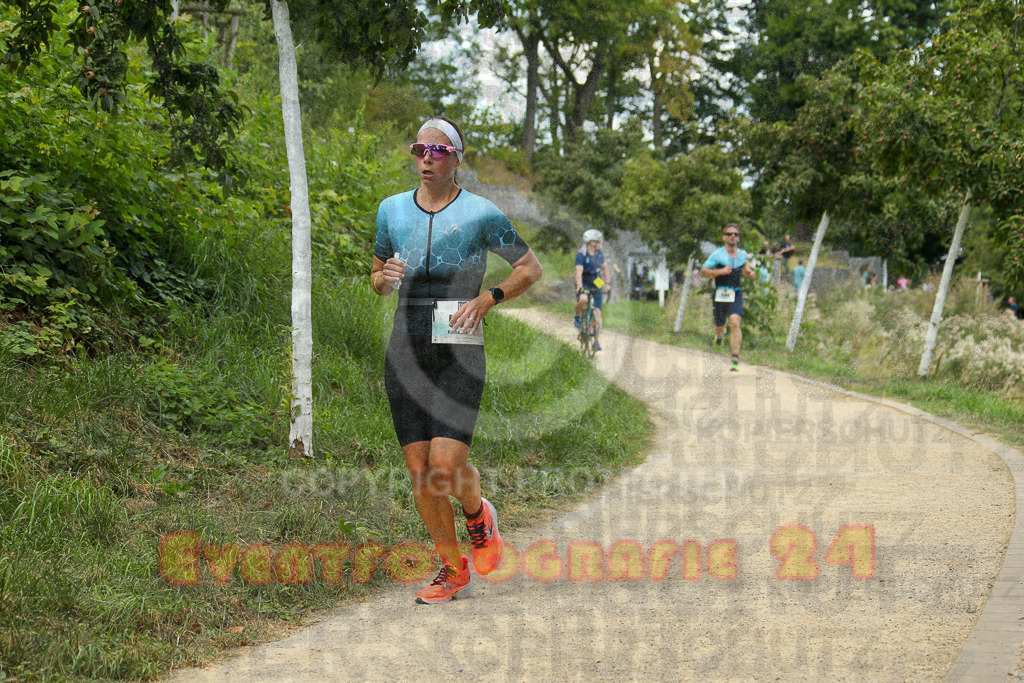 250824_1420_EX1_5891 | Sportfotografie im Rhein-Sieg Kreis, Köln, Bonn, NRW, Rheinland Pfalz, Hessen, etc. Unser Tätigkeitsfeld umfasst den Laufsport vom Volkslauf über den Marathon, Duathlon, Triathon bis zum Ultralauf wie Kölnpfad Ultra oder Schindertrail.