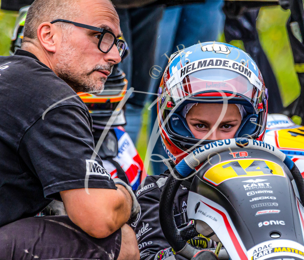 2C508C1D-00AC-4FB0-9B8C-DE6764ABB1E4 | traudl_s_fotos