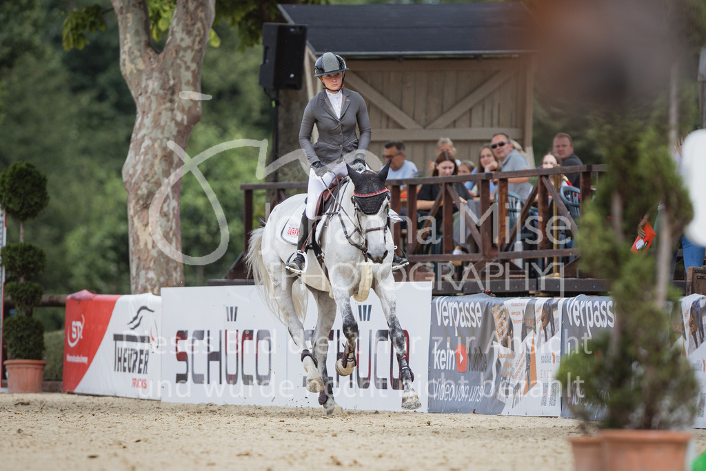 220731_BHO_ST_M2-Spr_2-733 | Deine schönsten Turniermomente als professionelle Fotos! Entdecke hochwertige Pferdesport-Fotografie im Online-Shop. Jetzt Fotos finden & bestellen!