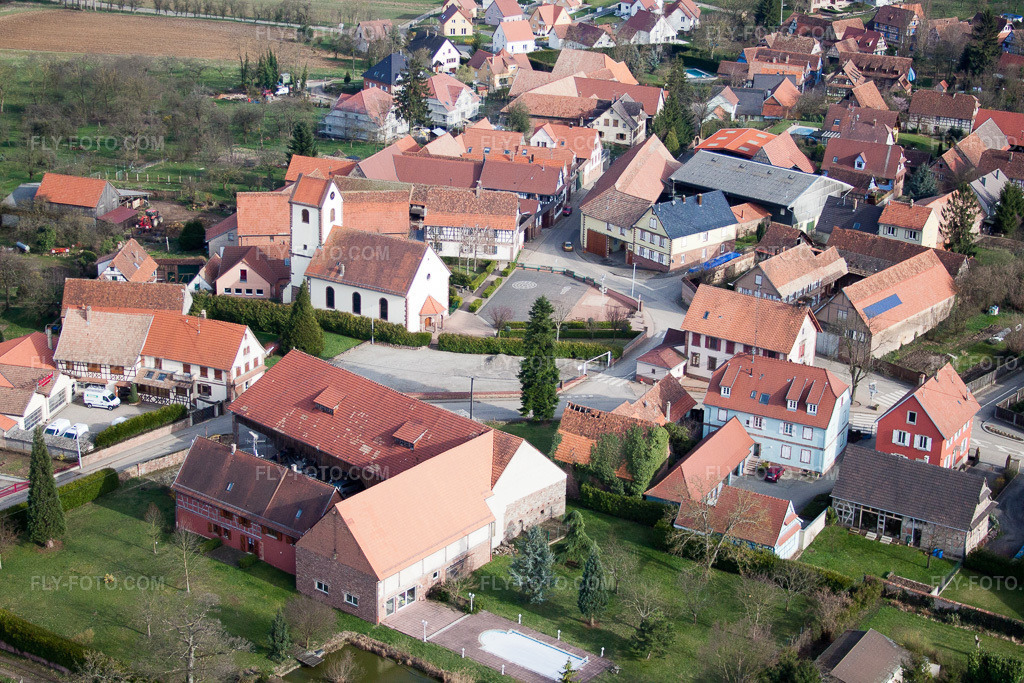Aerial view: View of the town in Ringendorf in the state Bas-Rhin, France.Photo: IMG_38609.jpg taken on 03/20/2011 by Werner Riehm/FLY-FOTO.comResolution of the original: 4752 x 3168 px