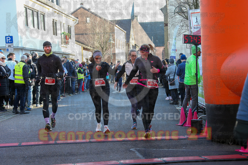 241201_1233_EX1_2692 | Sportfotografie im Rhein-Sieg Kreis, Köln, Bonn, NRW, Rheinland Pfalz, Hessen, etc. Unser Tätigkeitsfeld umfasst den Laufsport vom Volkslauf über den Marathon, Duathlon, Triathon bis zum Ultralauf wie Kölnpfad Ultra oder Schindertrail.