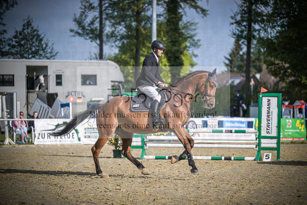 DOS_4014 | Entdecke hochwertige Reitturnierfotos von Foto Oger. Professionell, emotional und authentisch – jetzt Lieblingsmomente im Shop bestellen.Deutschlandweite Turnierfotografie. - Realisiert mit Pictrs.com