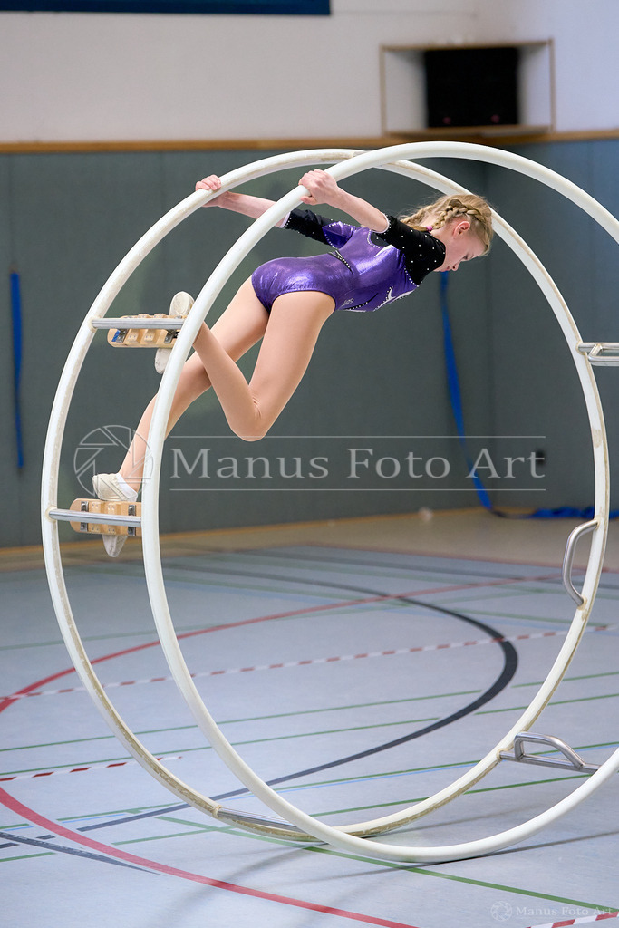 C-DSC07367 | Professionelle Sportfotografie in Hamburg, Schleswig-Holstein und Niedersachsen – spezialisiert auf Rhönrad, Geräteturnen, Leistungsturnen und rhythmische Sportgymnastik. Bundesweite Begleitung von Rhönrad-Events. Jetzt Sport-Fotos - Realisiert mit Pictrs.com