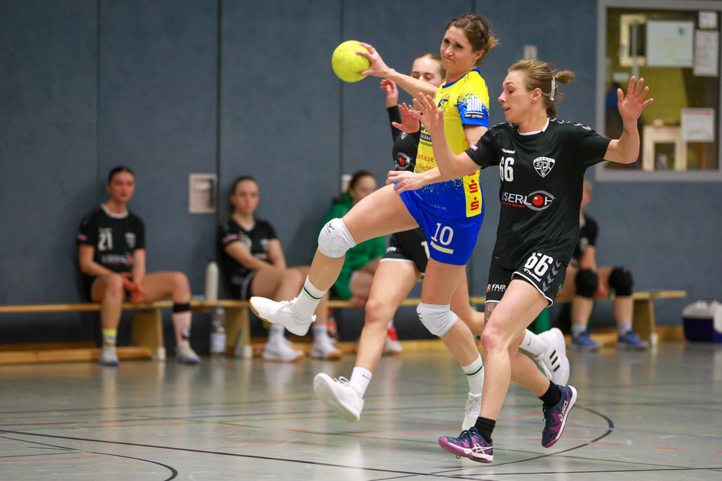 SVN_TvVoerde_021124_107 | Bildergalerie von Sport-Ereignissen aber auch von weiteren spannenden Dingen - nicht nur vom Niederrhein. In Anlehnung an den bekannten Spruch von Hanns Dieter Hüsch heißt das Motto: "Niederrhein ist überall".  - Realisiert mit Pictrs.com