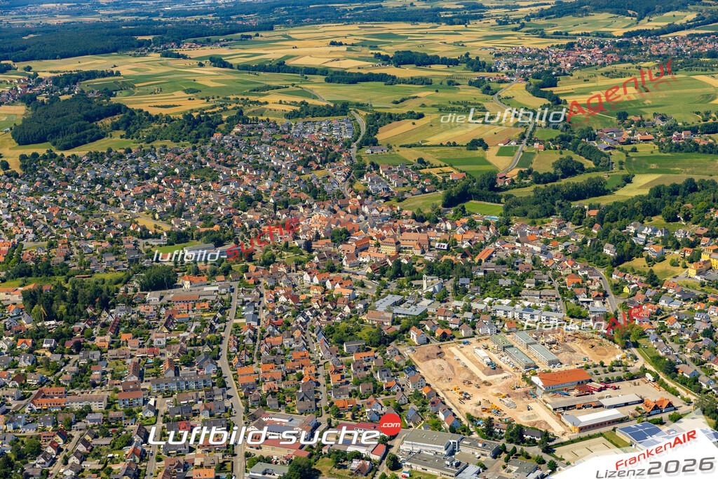 Das Luftbild der Stadt Neunkirchen am Brand wurde 2022 vom Flugzeug heraus erstellt (keine Drohnen-Aufnahmen) Aufnahmehöhe ca.450 Meter- hohe Bildauflösung und Druck-Qualität. Garantiert!