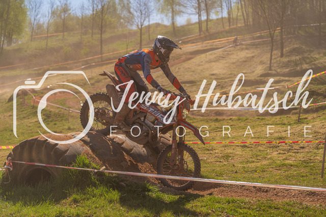 JHF.ECHT.4h.Samstag1352 | jennyhubatsch-endurofotografie