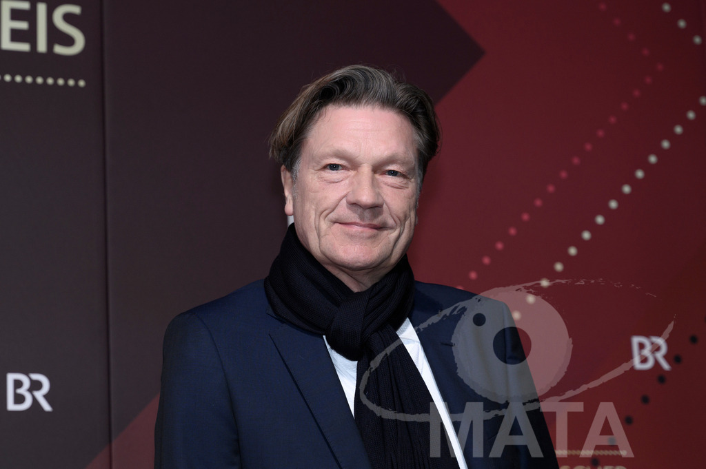_DWI4636 | Roland Suso Richter bei der Verleihung des 47. Bayerischen Filmpreises 2026  im Prinzregententheater. München, Deutschland. Der Bayerische Filmpreis wird seit 1979 von der Bayerischen Staatsregierung verliehen, um die Bedeutung des Kinofilms als Kulturgut herauszustellen. - Realisiert mit Pictrs.com