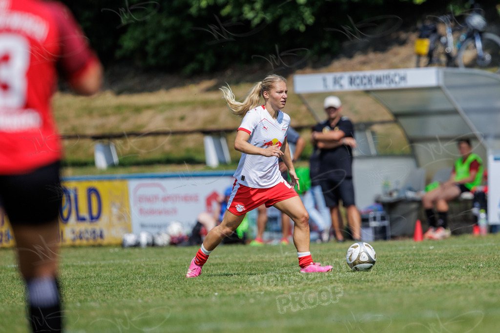 1. FC Rodewisch vs. RasenBallsport Leipzig II | Sachsenlotto Landespokal Frauen Ausscheidungsrunde 2026/27: 1. FC Rodewisch vs. RasenBallsport Leipzig II - Realisiert mit Pictrs.com